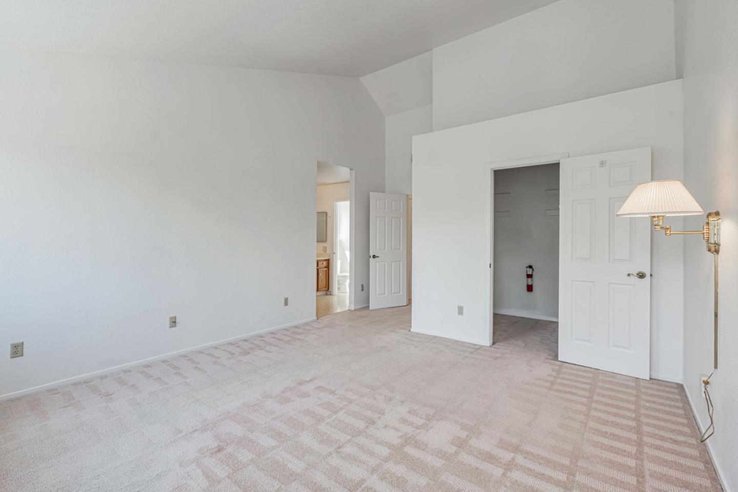 Detail Gallery Image 24 of 38 For 418 Dohrmann Ln, Pinole,  CA 94564 - 3 Beds | 2/1 Baths