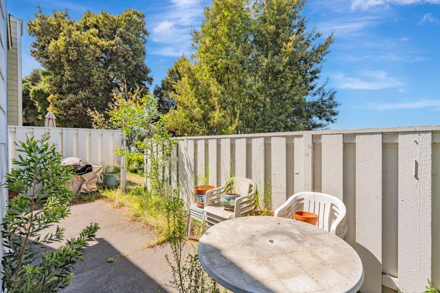 Detail Gallery Image 36 of 38 For 418 Dohrmann Ln, Pinole,  CA 94564 - 3 Beds | 2/1 Baths