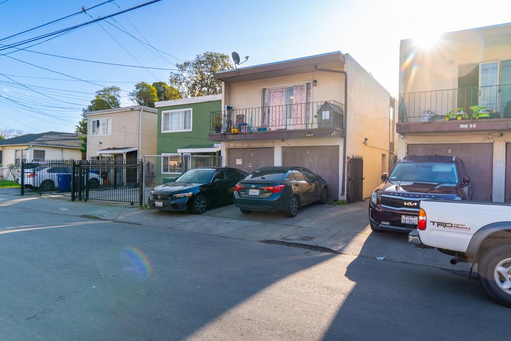 Detail Gallery Image 2 of 6 For 950 72nd Ave, Oakland,  CA 94621 - – Beds | – Baths