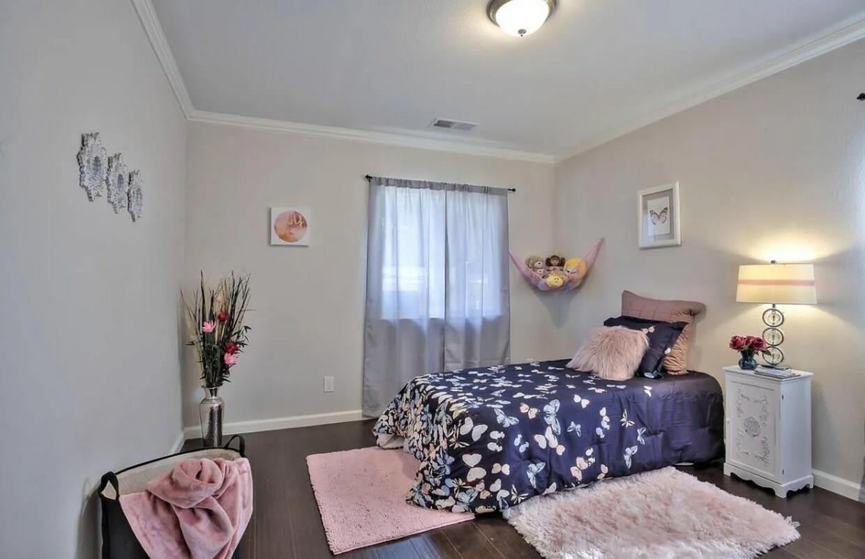Detail Gallery Image 12 of 22 For 1753 Church St, Oakland,  CA 94621 - 4 Beds | 2 Baths
