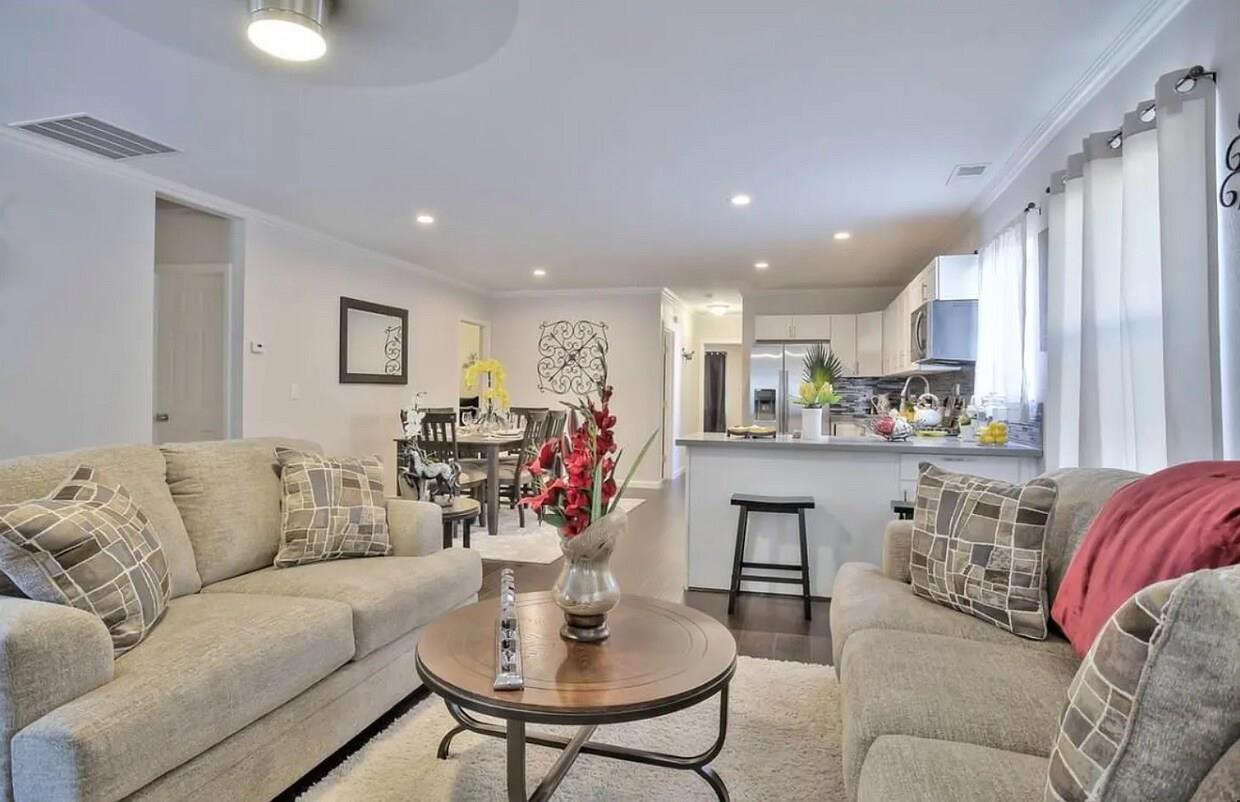 Detail Gallery Image 18 of 22 For 1753 Church St, Oakland,  CA 94621 - 4 Beds | 2 Baths