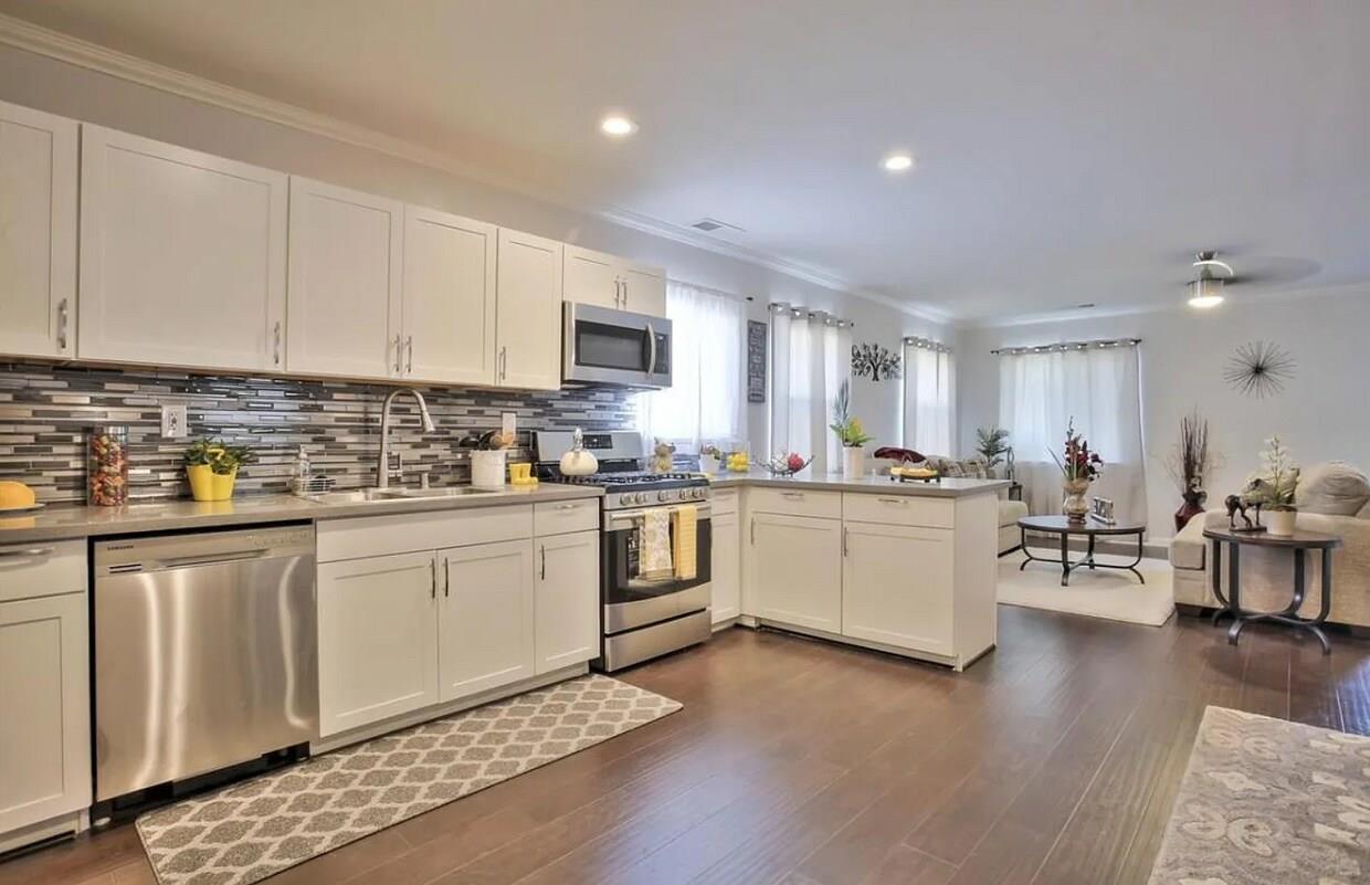 Detail Gallery Image 20 of 22 For 1753 Church St, Oakland,  CA 94621 - 4 Beds | 2 Baths