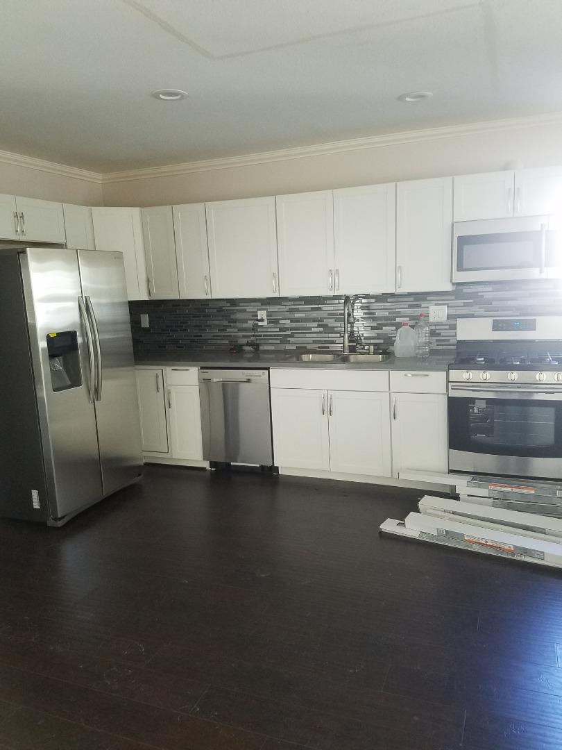 Detail Gallery Image 6 of 10 For 1753 Church St, Oakland,  CA 94621 - 4 Beds | 2 Baths