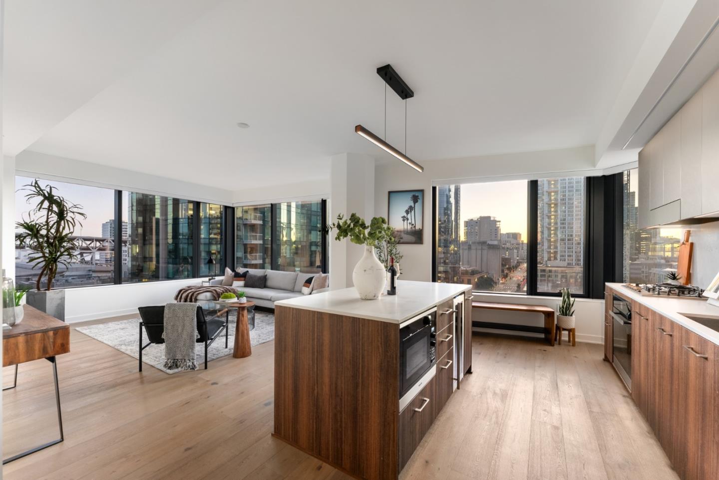 Detail Gallery Image 2 of 35 For 280 Spear St 12c,  San Francisco,  CA 94105 - 2 Beds | 2 Baths