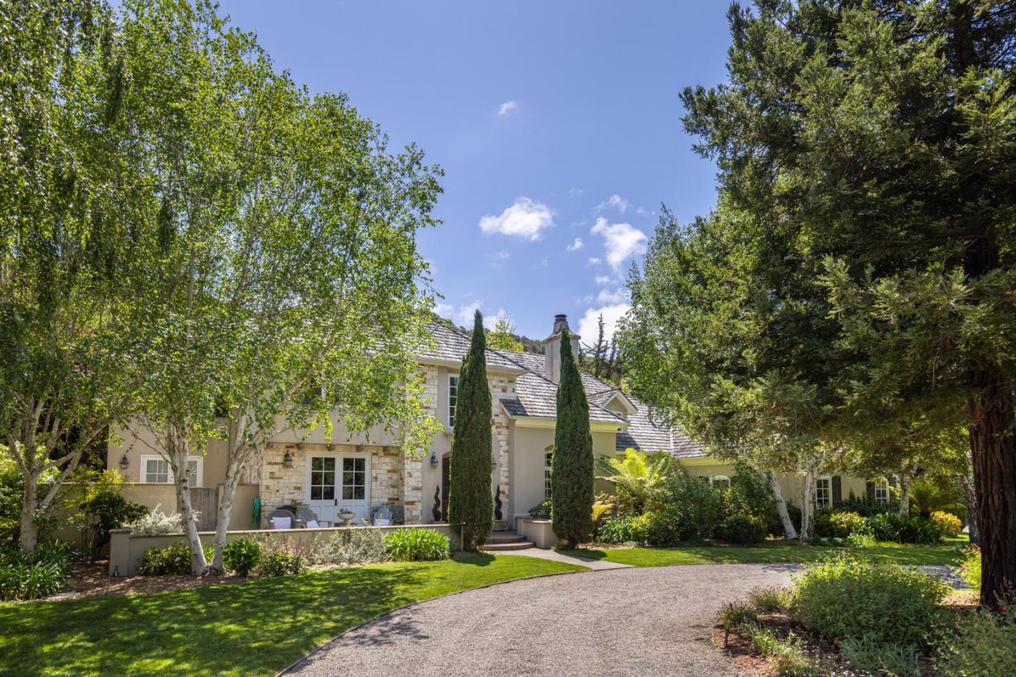 Detail Gallery Image 2 of 39 For 8680 River Meadows Rd, Carmel,  CA 93923 - 5 Beds | 4/1 Baths