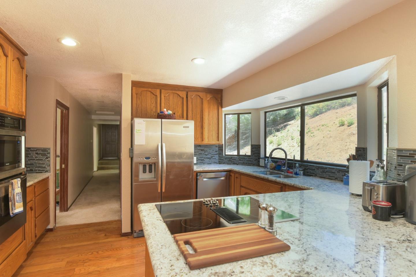 Detail Gallery Image 8 of 31 For 15223 Perry Ln, Morgan Hill,  CA 95037 - 4 Beds | 2/1 Baths