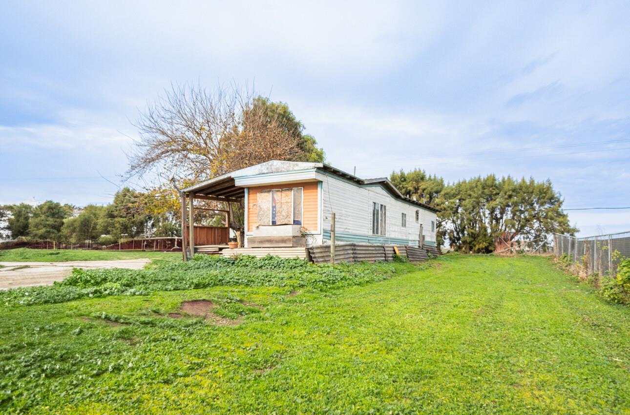 Detail Gallery Image 15 of 21 For 463 Eckhart Rd, Salinas,  CA 93908 - – Beds | – Baths