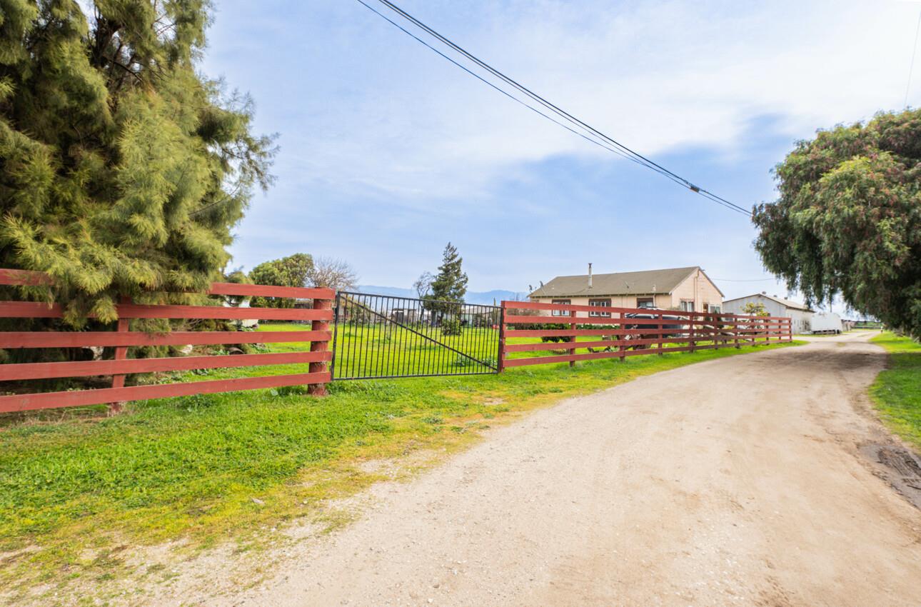 Detail Gallery Image 6 of 21 For 463 Eckhart Rd, Salinas,  CA 93908 - – Beds | – Baths