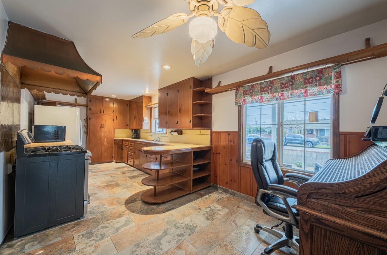 110 Denner Rd, Monterey County, CA 93906 photo 8