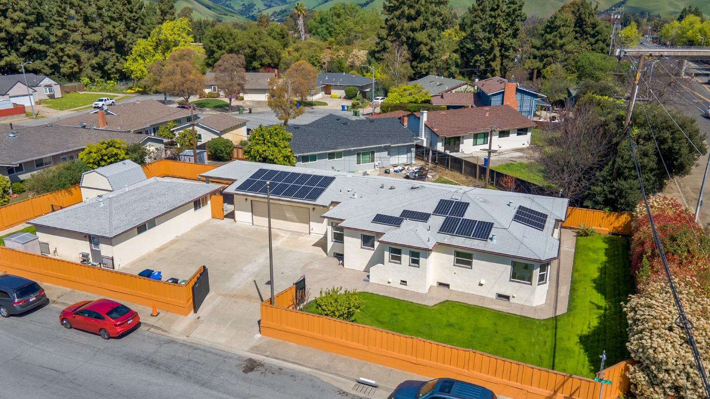 Detail Gallery Image 2 of 60 For 1819 Peralta Blvd, Fremont,  CA 94536 - 5 Beds | 4 Baths