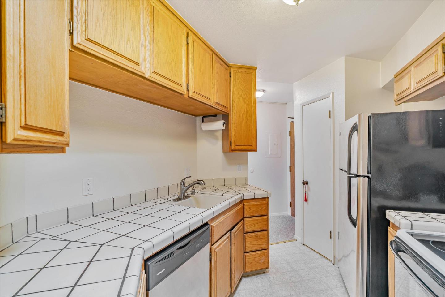 Detail Gallery Image 12 of 23 For 5 W Bellevue Ave #10,  San Mateo,  CA 94402 - 1 Beds | 1/1 Baths