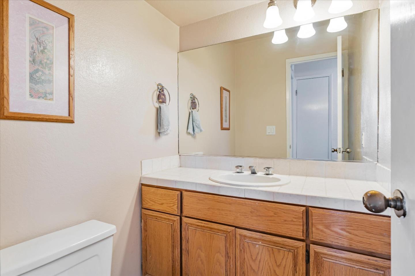 Detail Gallery Image 17 of 23 For 5 W Bellevue Ave #10,  San Mateo,  CA 94402 - 1 Beds | 1/1 Baths