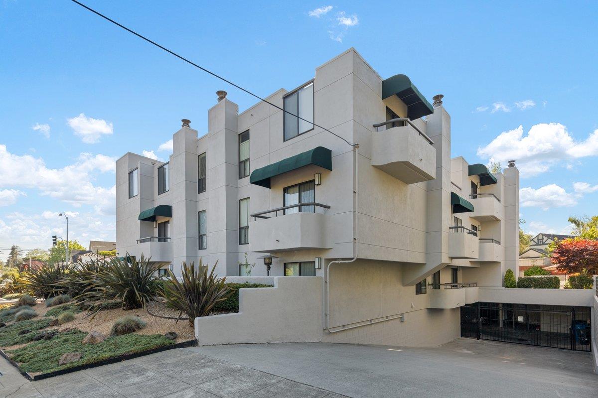 Detail Gallery Image 22 of 23 For 5 W Bellevue Ave #10,  San Mateo,  CA 94402 - 1 Beds | 1/1 Baths