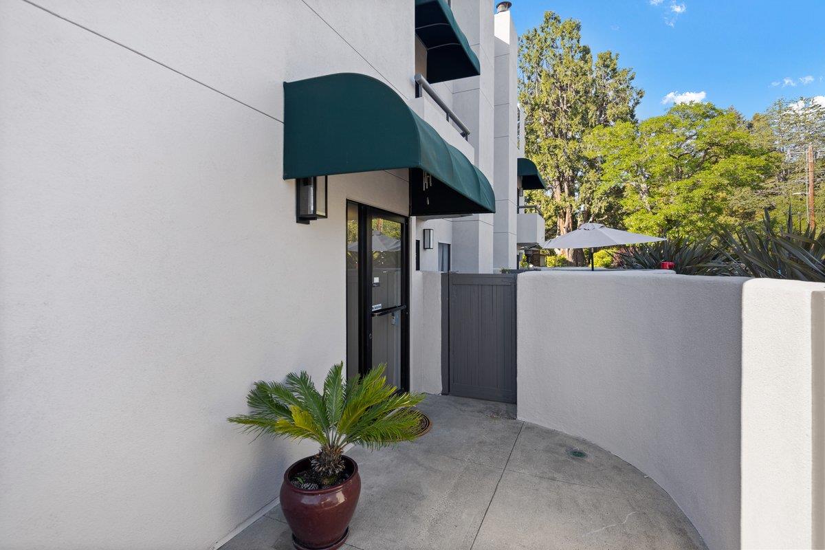 Detail Gallery Image 3 of 23 For 5 W Bellevue Ave #10,  San Mateo,  CA 94402 - 1 Beds | 1/1 Baths