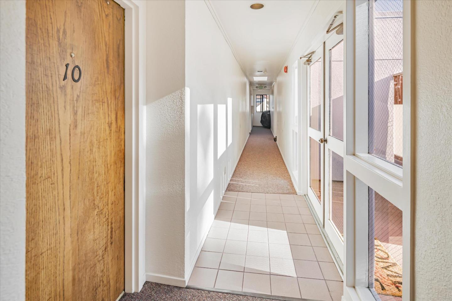 Detail Gallery Image 5 of 23 For 5 W Bellevue Ave #10,  San Mateo,  CA 94402 - 1 Beds | 1/1 Baths