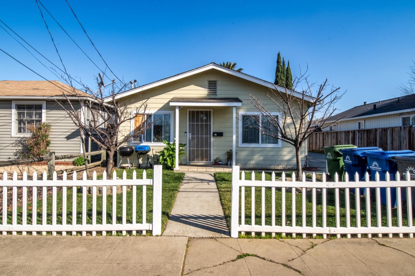 Detail Gallery Image 3 of 25 For 30 Topeka Ave, San Jose,  CA 95128 - – Beds | – Baths