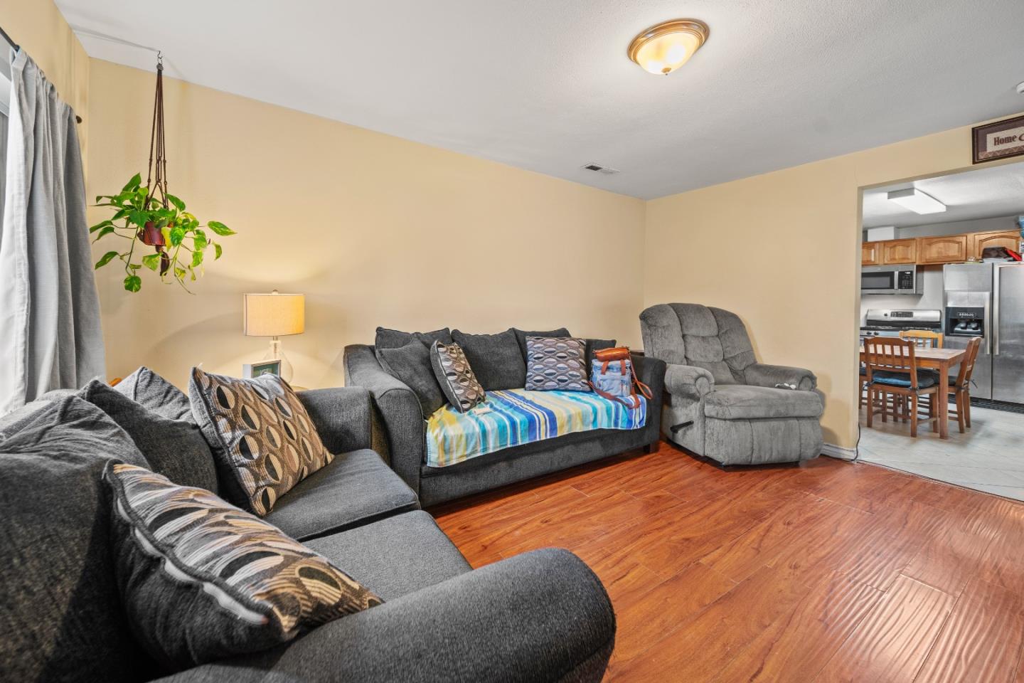Detail Gallery Image 4 of 25 For 30 Topeka Ave, San Jose,  CA 95128 - – Beds | – Baths