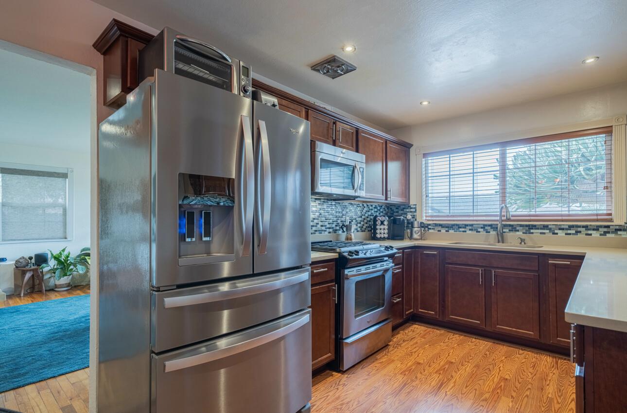 Detail Gallery Image 10 of 24 For 1756 Lowell St, Seaside,  CA 93955 - 3 Beds | 1 Baths
