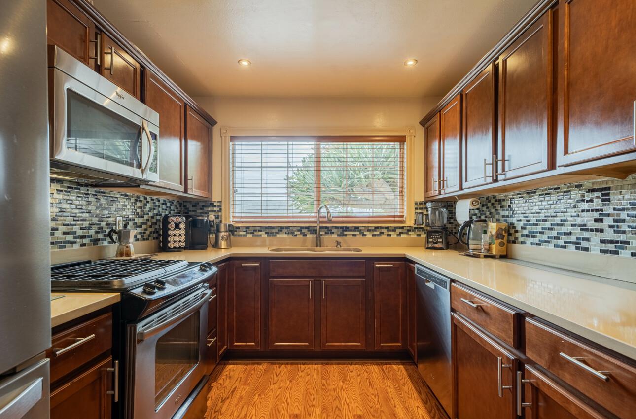 Detail Gallery Image 11 of 24 For 1756 Lowell St, Seaside,  CA 93955 - 3 Beds | 1 Baths
