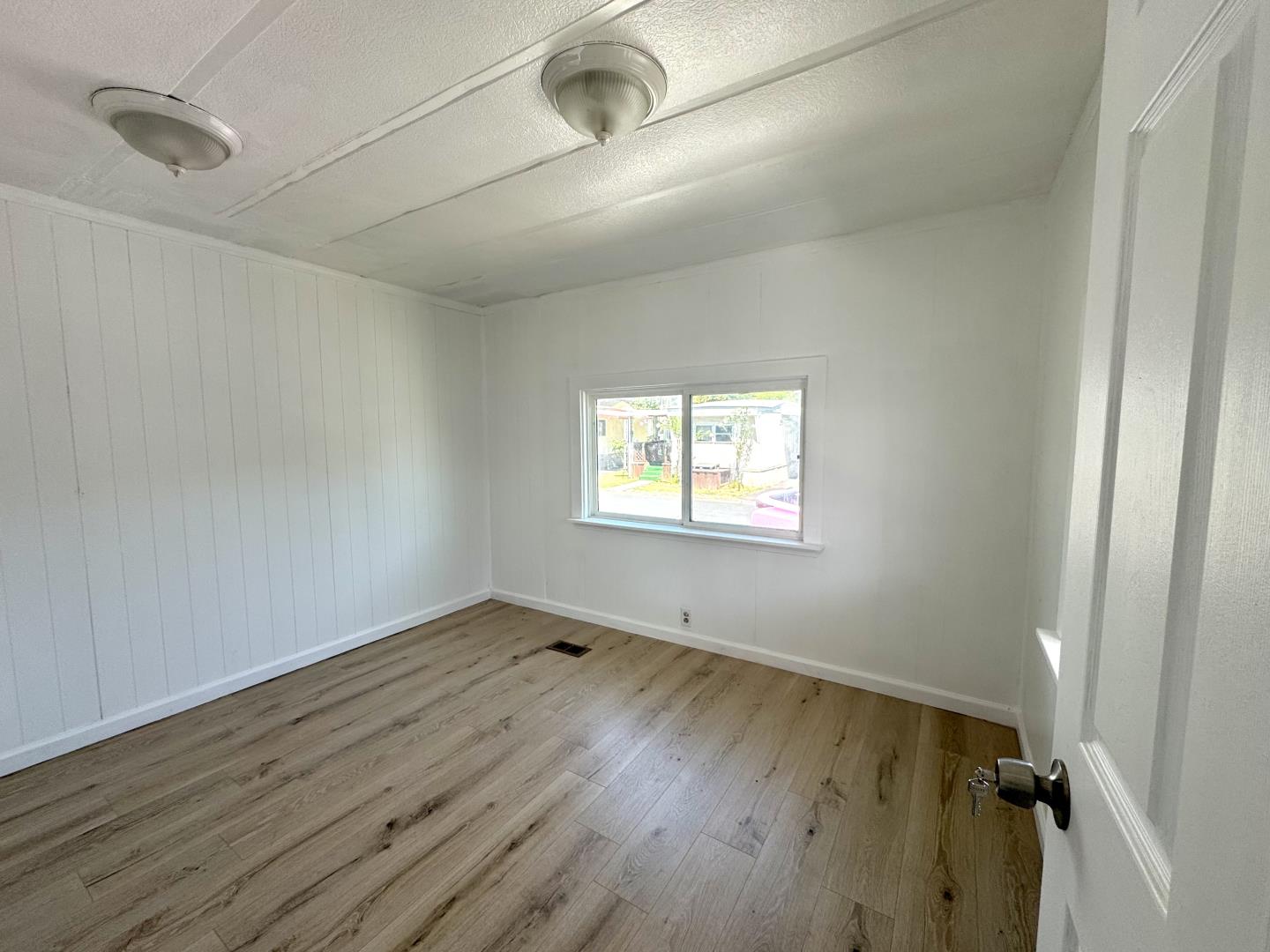 Detail Gallery Image 6 of 9 For 2580 Senter Rd #569,  San Jose,  CA 95111 - 1 Beds | 1 Baths