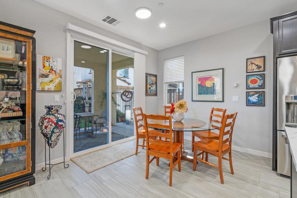 Detail Gallery Image 20 of 43 For 401 Crane Ln, Hollister,  CA 95023 - 3 Beds | 2/1 Baths