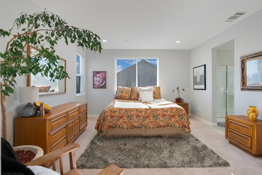 Detail Gallery Image 24 of 43 For 401 Crane Ln, Hollister,  CA 95023 - 3 Beds | 2/1 Baths