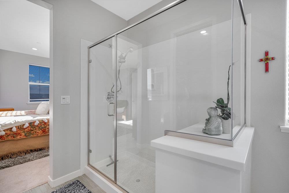 Detail Gallery Image 28 of 43 For 401 Crane Ln, Hollister,  CA 95023 - 3 Beds | 2/1 Baths