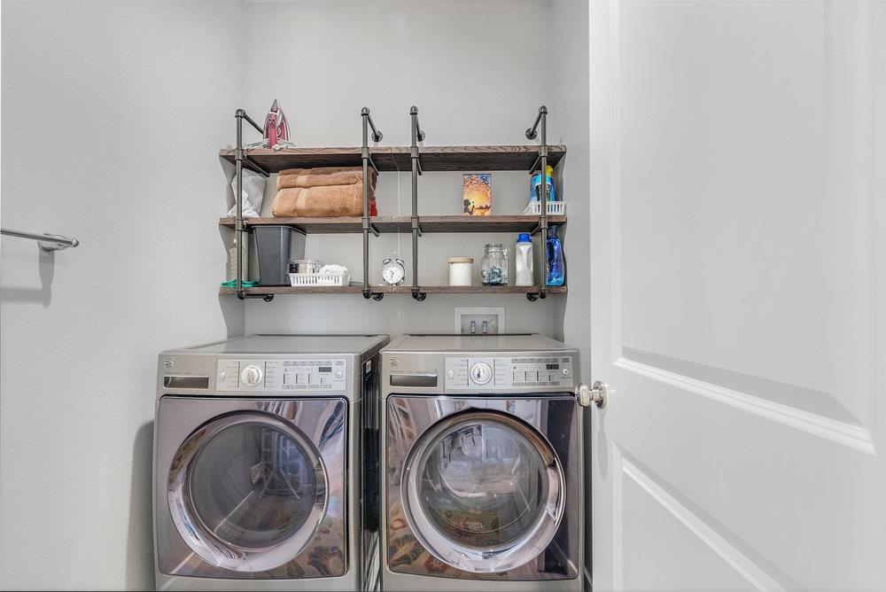 Detail Gallery Image 33 of 43 For 401 Crane Ln, Hollister,  CA 95023 - 3 Beds | 2/1 Baths