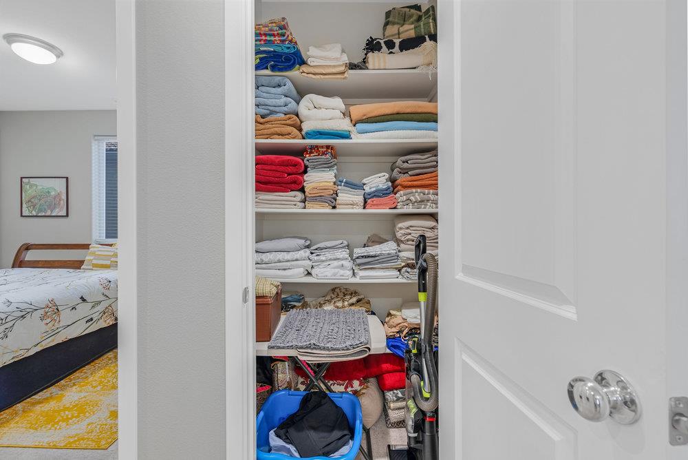Detail Gallery Image 34 of 43 For 401 Crane Ln, Hollister,  CA 95023 - 3 Beds | 2/1 Baths