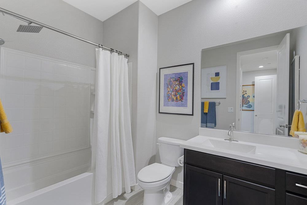 Detail Gallery Image 36 of 43 For 401 Crane Ln, Hollister,  CA 95023 - 3 Beds | 2/1 Baths