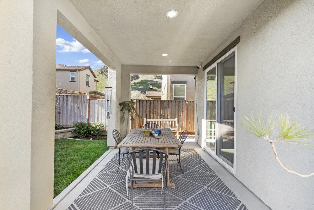 Detail Gallery Image 38 of 43 For 401 Crane Ln, Hollister,  CA 95023 - 3 Beds | 2/1 Baths