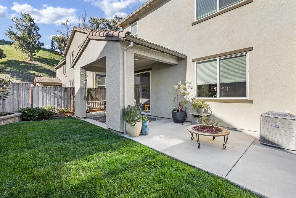 Detail Gallery Image 39 of 43 For 401 Crane Ln, Hollister,  CA 95023 - 3 Beds | 2/1 Baths