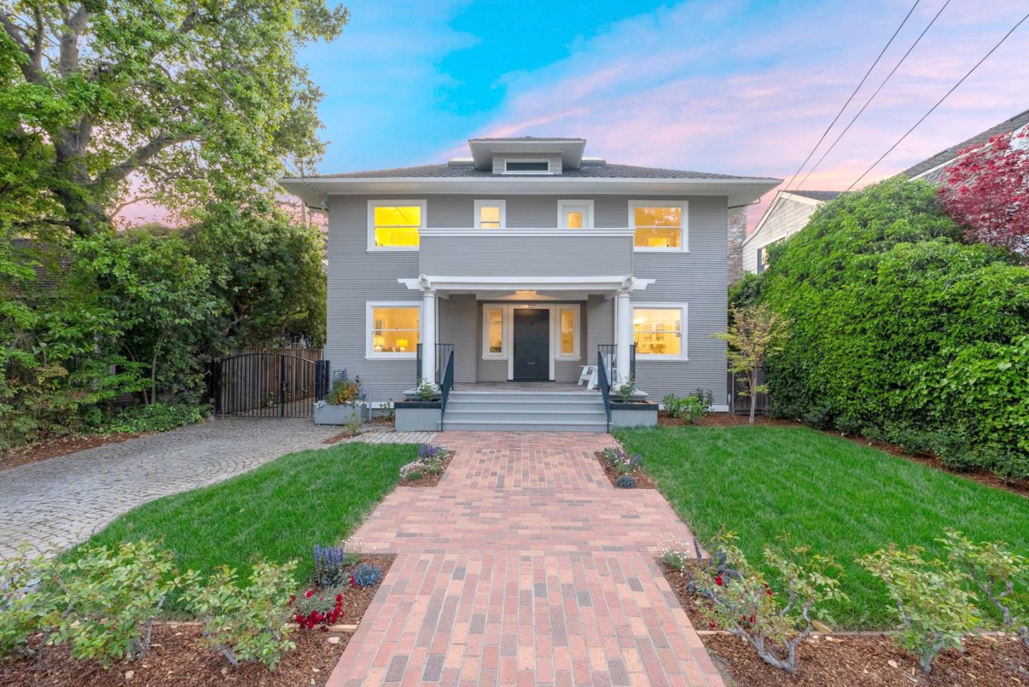 Detail Gallery Image 2 of 43 For 727 Addison Ave, Palo Alto,  CA 94301 - 4 Beds | 4 Baths