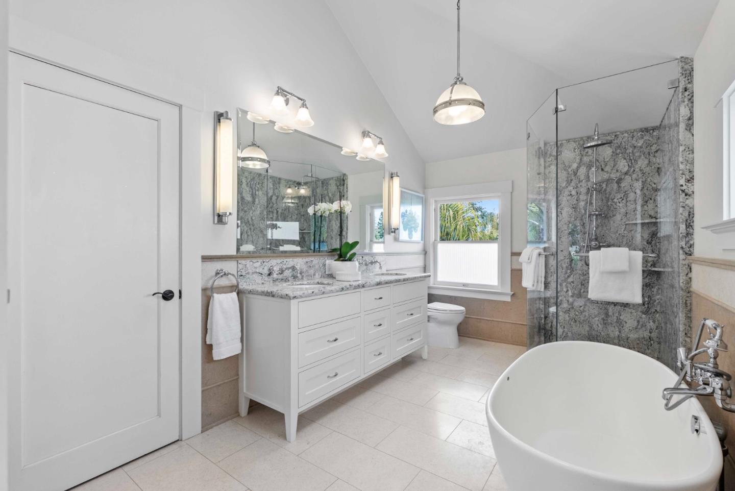 Detail Gallery Image 22 of 43 For 727 Addison Ave, Palo Alto,  CA 94301 - 4 Beds | 4 Baths