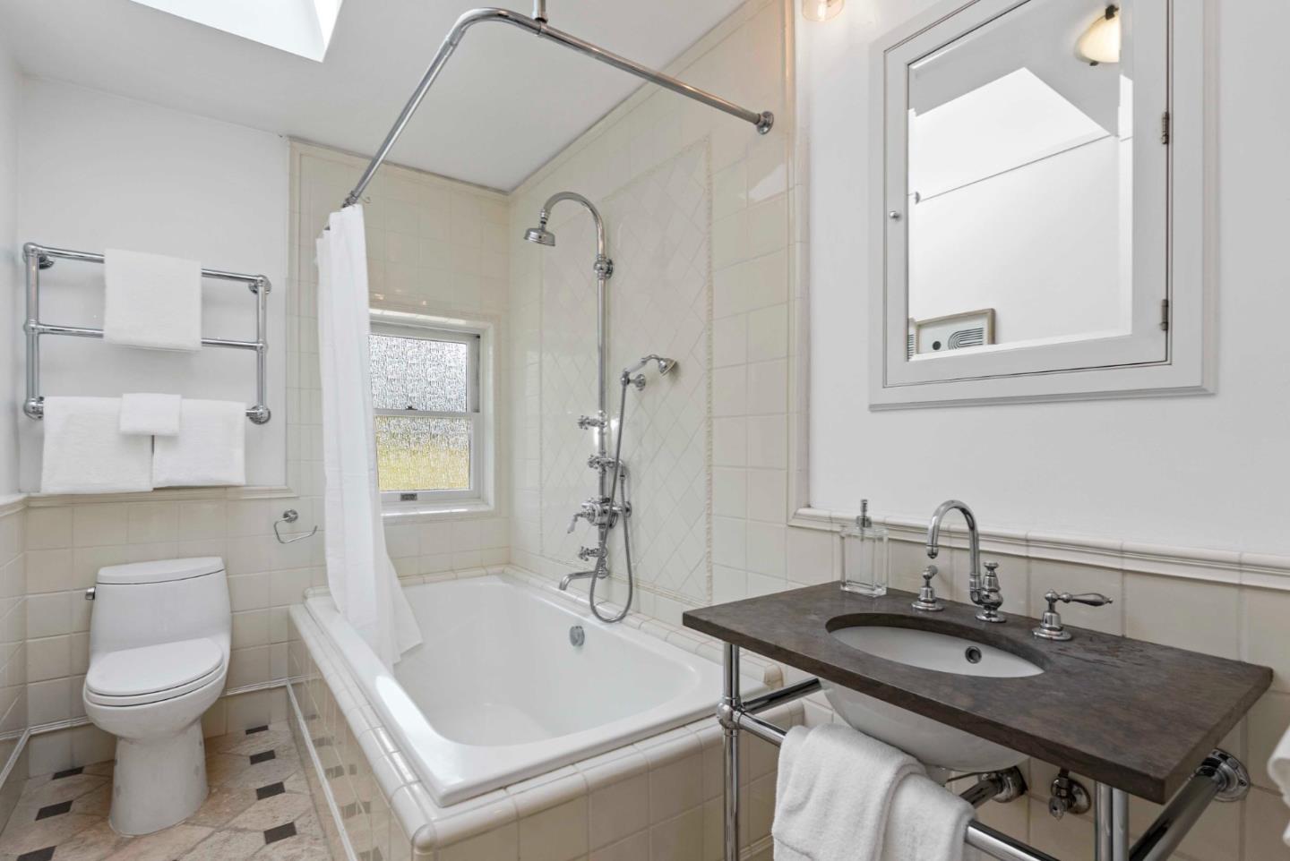 Detail Gallery Image 27 of 43 For 727 Addison Ave, Palo Alto,  CA 94301 - 4 Beds | 4 Baths