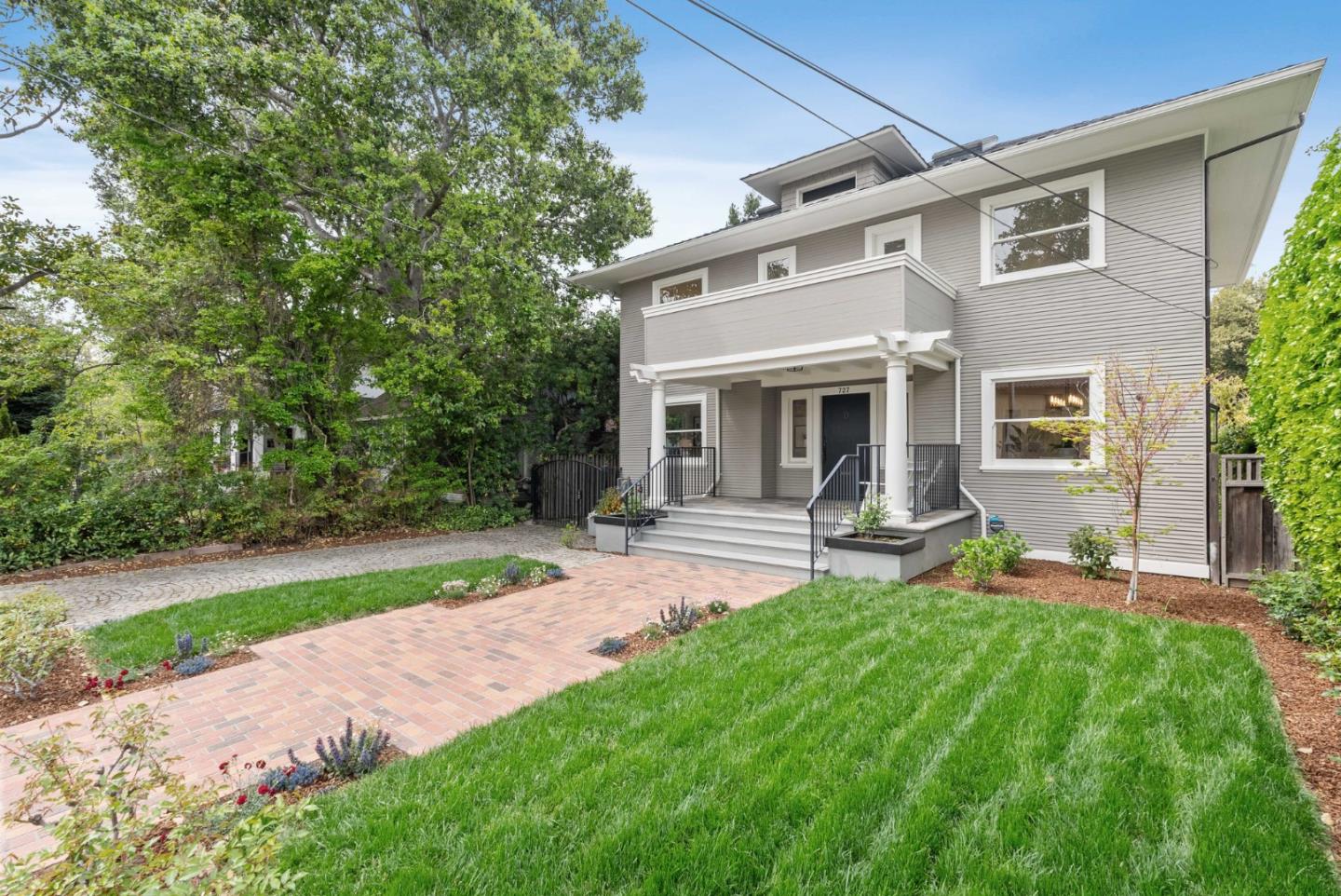 Detail Gallery Image 3 of 43 For 727 Addison Ave, Palo Alto,  CA 94301 - 4 Beds | 4 Baths