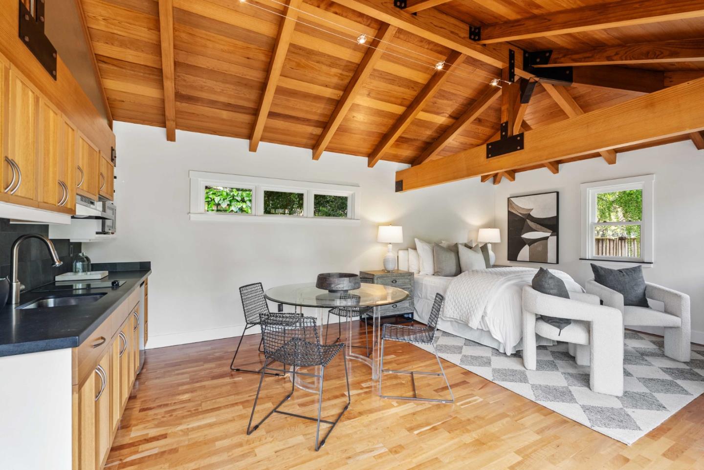 Detail Gallery Image 32 of 43 For 727 Addison Ave, Palo Alto,  CA 94301 - 4 Beds | 4 Baths