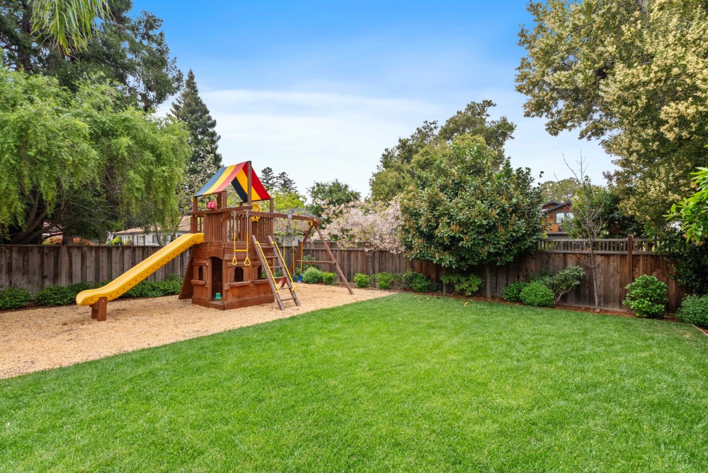 Detail Gallery Image 38 of 43 For 727 Addison Ave, Palo Alto,  CA 94301 - 4 Beds | 4 Baths