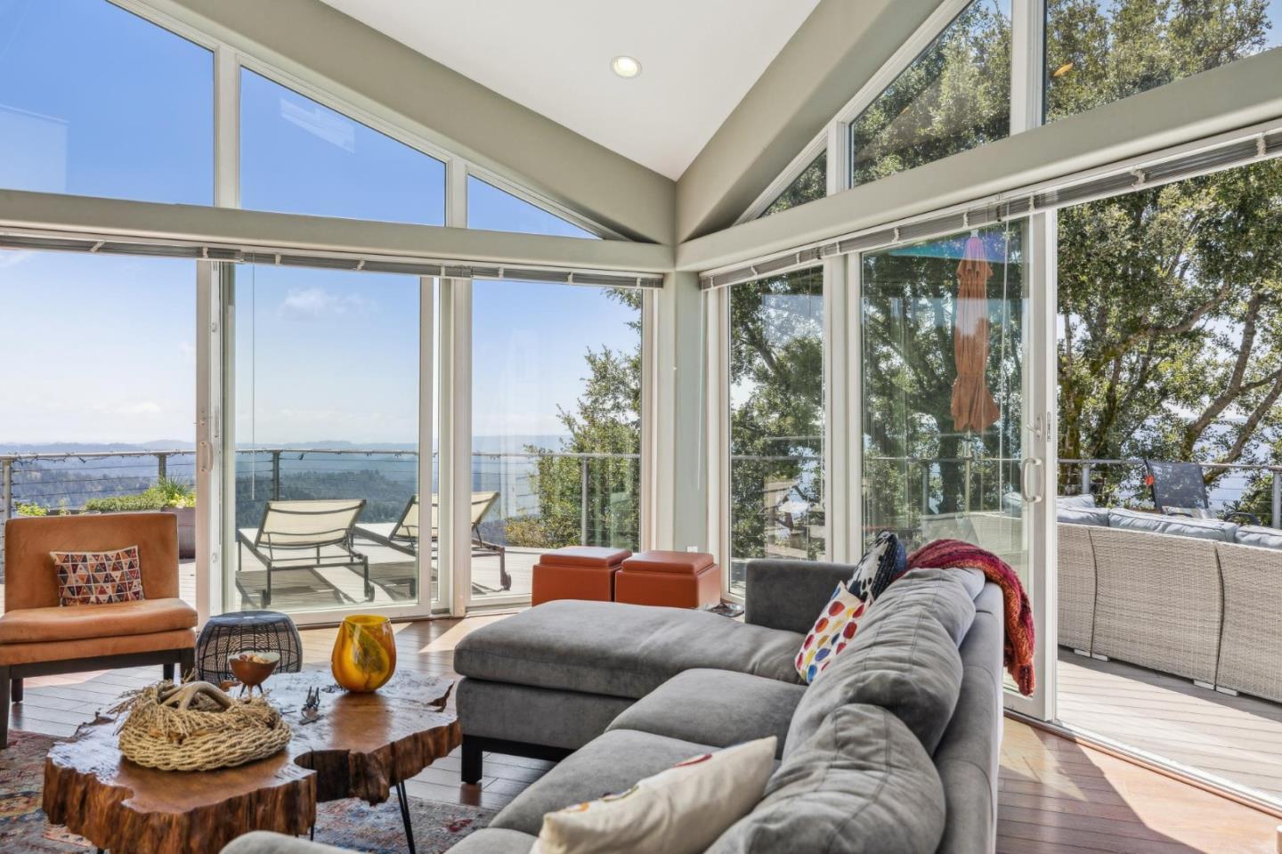 Detail Gallery Image 10 of 62 For 18474 Grizzly Rock Rd, Los Gatos,  CA 95033 - 5 Beds | 3/1 Baths