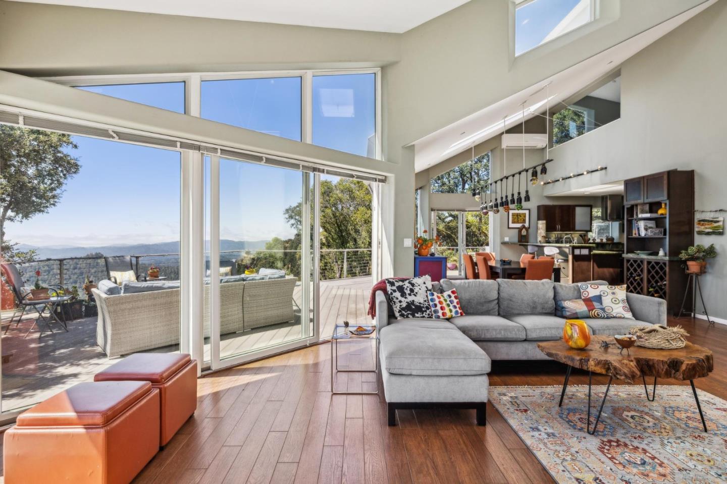 Detail Gallery Image 11 of 62 For 18474 Grizzly Rock Rd, Los Gatos,  CA 95033 - 5 Beds | 3/1 Baths