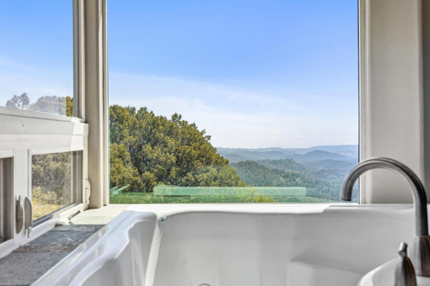 Detail Gallery Image 31 of 62 For 18474 Grizzly Rock Rd, Los Gatos,  CA 95033 - 5 Beds | 3/1 Baths