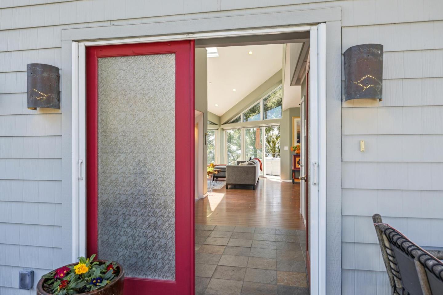Detail Gallery Image 6 of 62 For 18474 Grizzly Rock Rd, Los Gatos,  CA 95033 - 5 Beds | 3/1 Baths