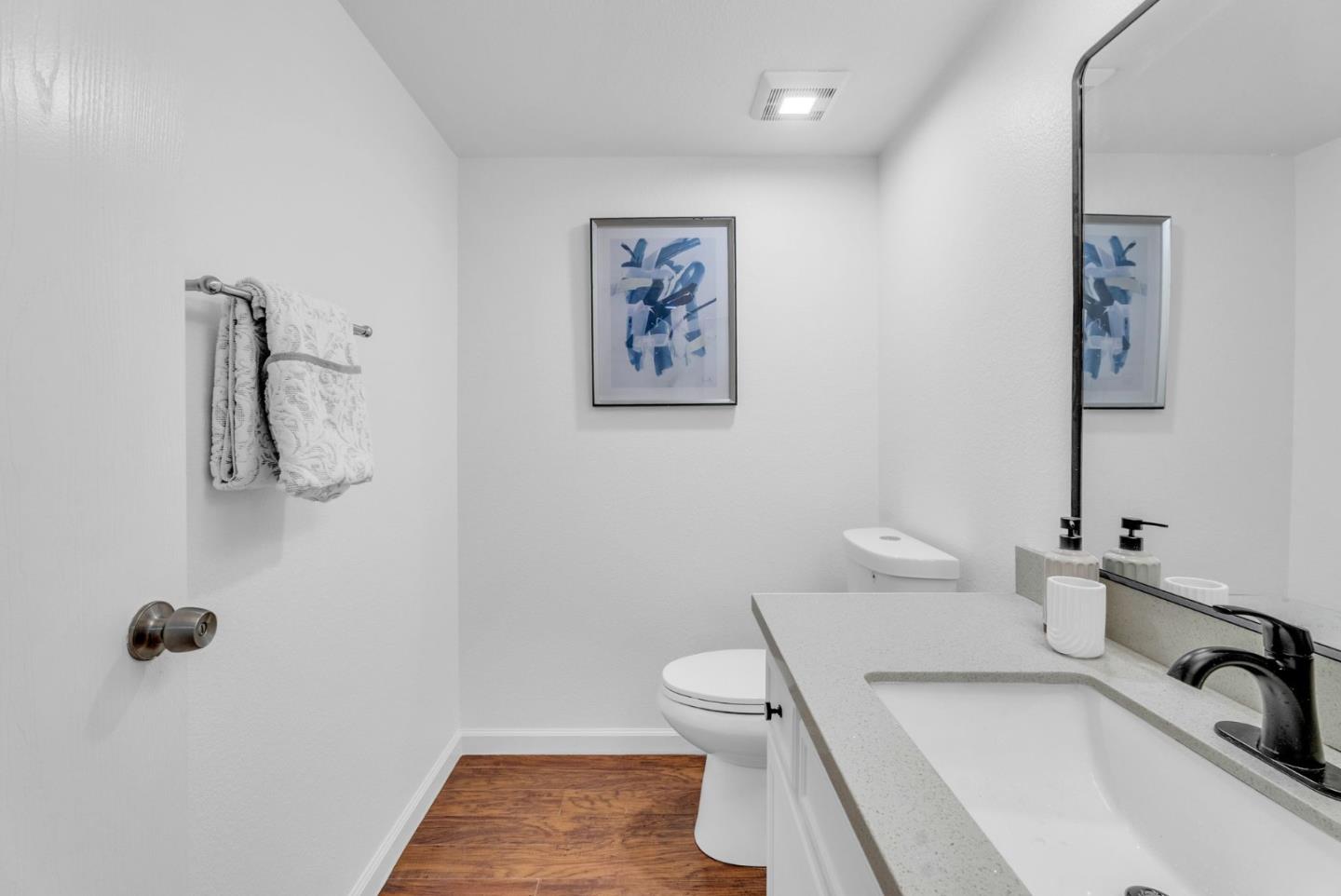Detail Gallery Image 18 of 71 For 5426 Colony Green Dr, San Jose,  CA 95123 - 3 Beds | 1/1 Baths