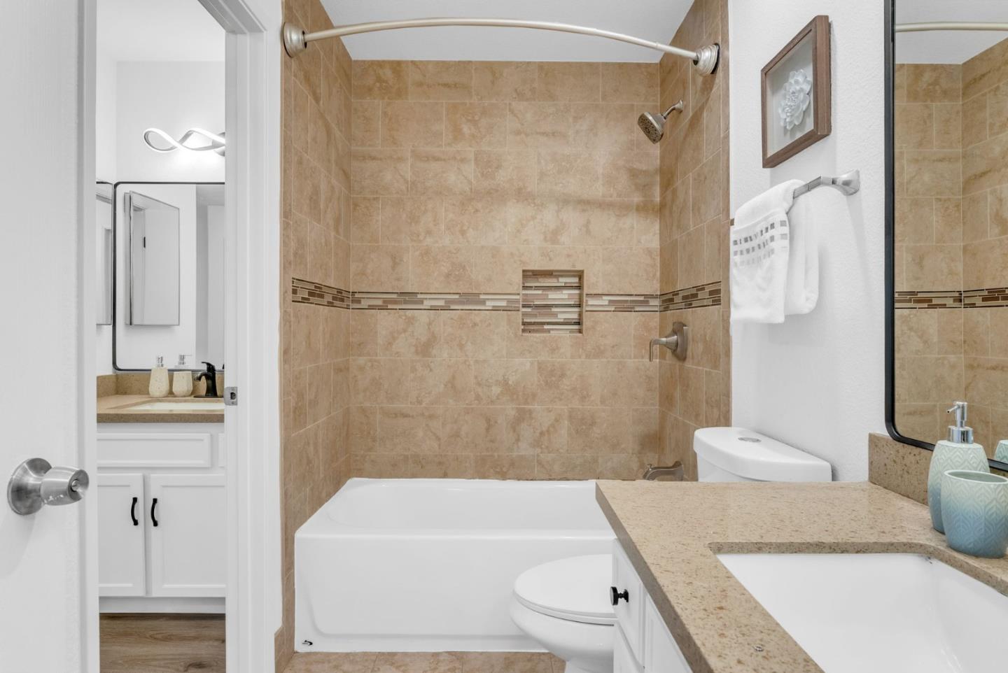 Detail Gallery Image 27 of 71 For 5426 Colony Green Dr, San Jose,  CA 95123 - 3 Beds | 1/1 Baths