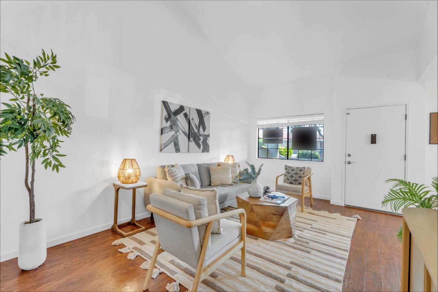 Detail Gallery Image 3 of 71 For 5426 Colony Green Dr, San Jose,  CA 95123 - 3 Beds | 1/1 Baths