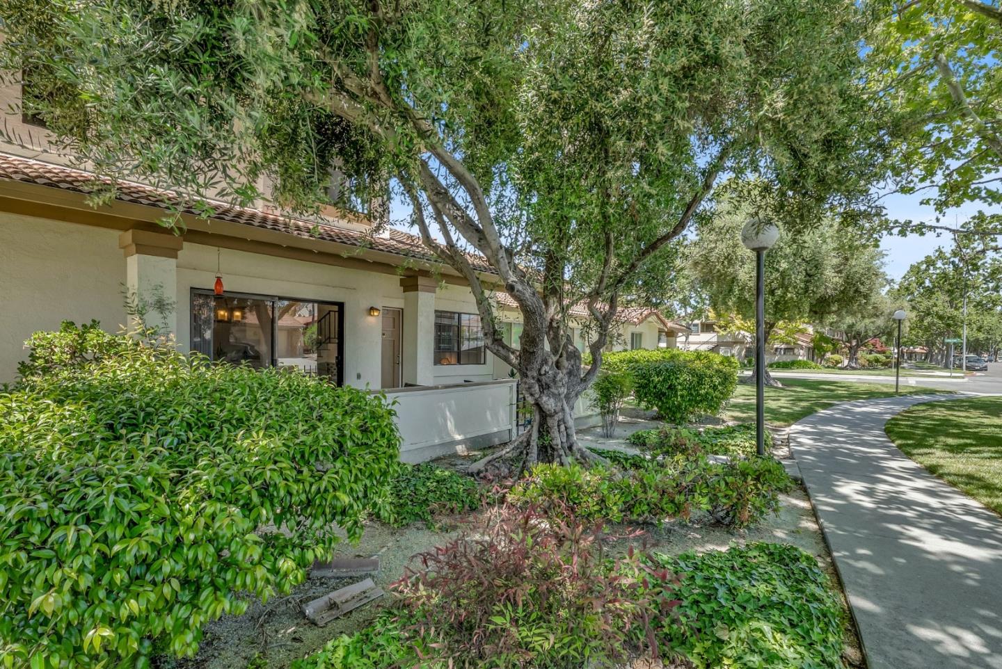 Detail Gallery Image 46 of 71 For 5426 Colony Green Dr, San Jose,  CA 95123 - 3 Beds | 1/1 Baths