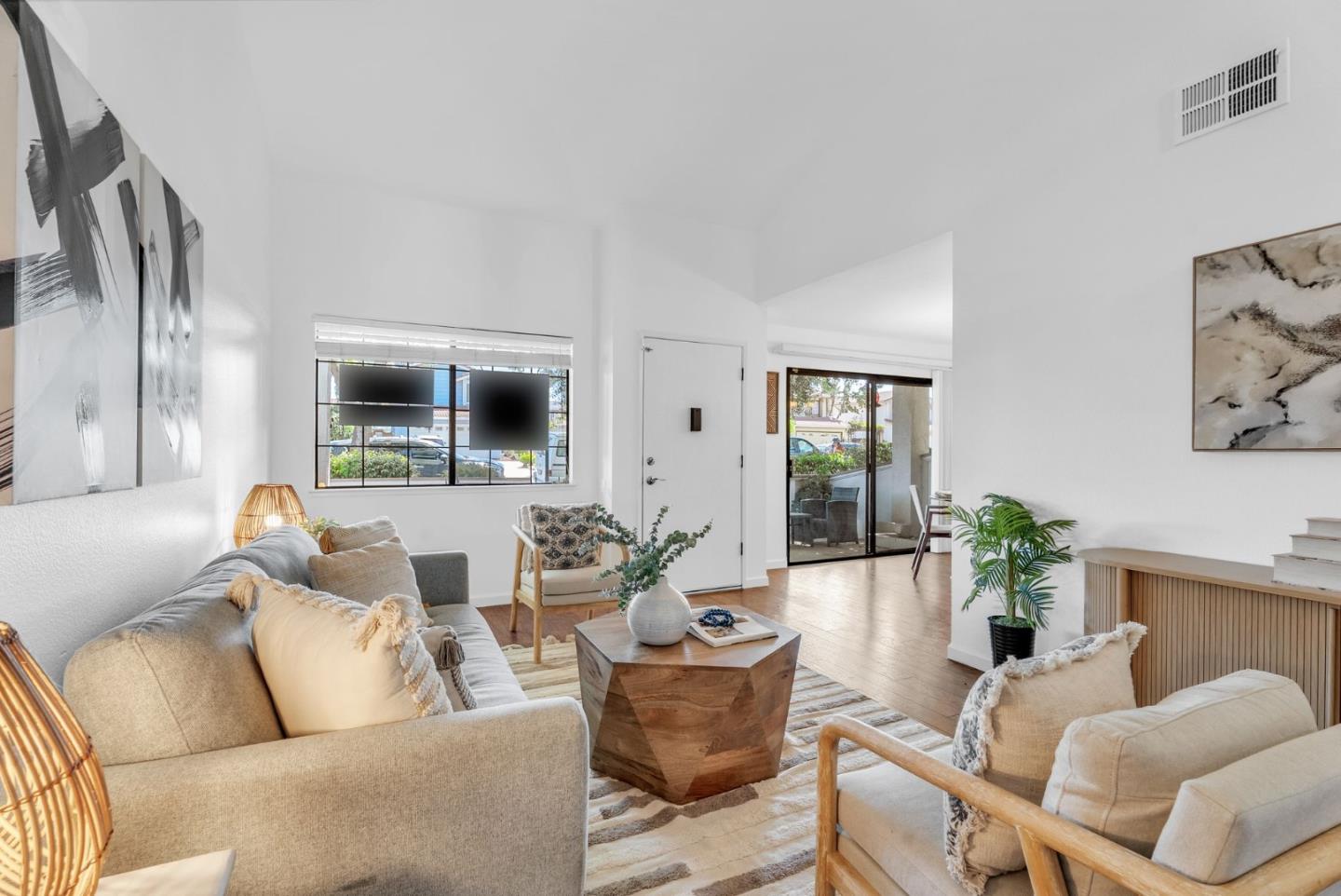 Detail Gallery Image 7 of 71 For 5426 Colony Green Dr, San Jose,  CA 95123 - 3 Beds | 1/1 Baths