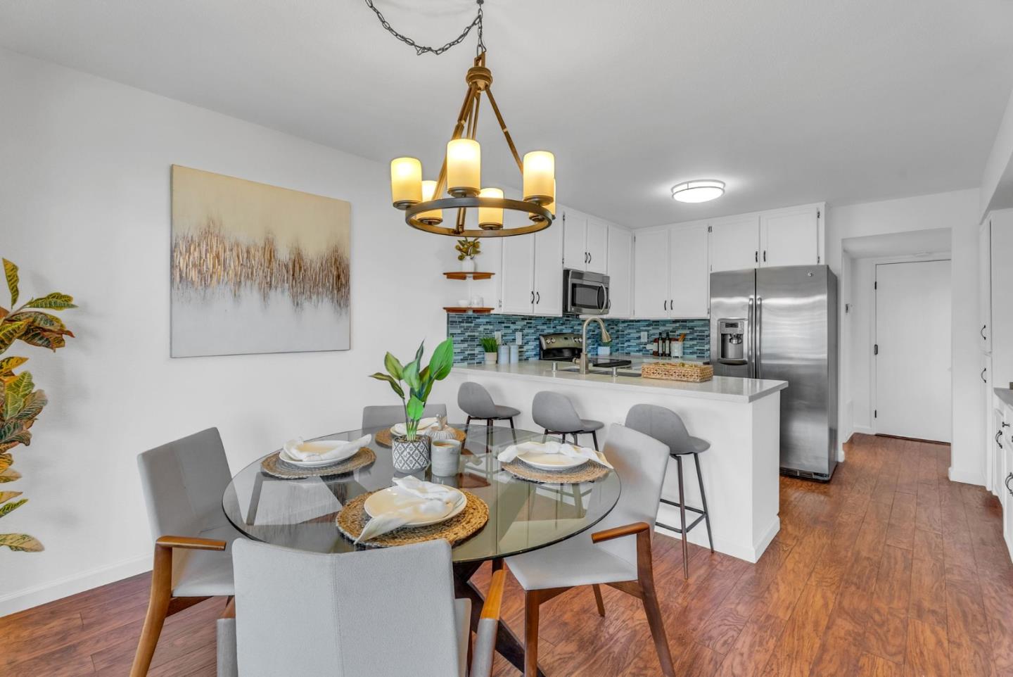 Detail Gallery Image 9 of 71 For 5426 Colony Green Dr, San Jose,  CA 95123 - 3 Beds | 1/1 Baths