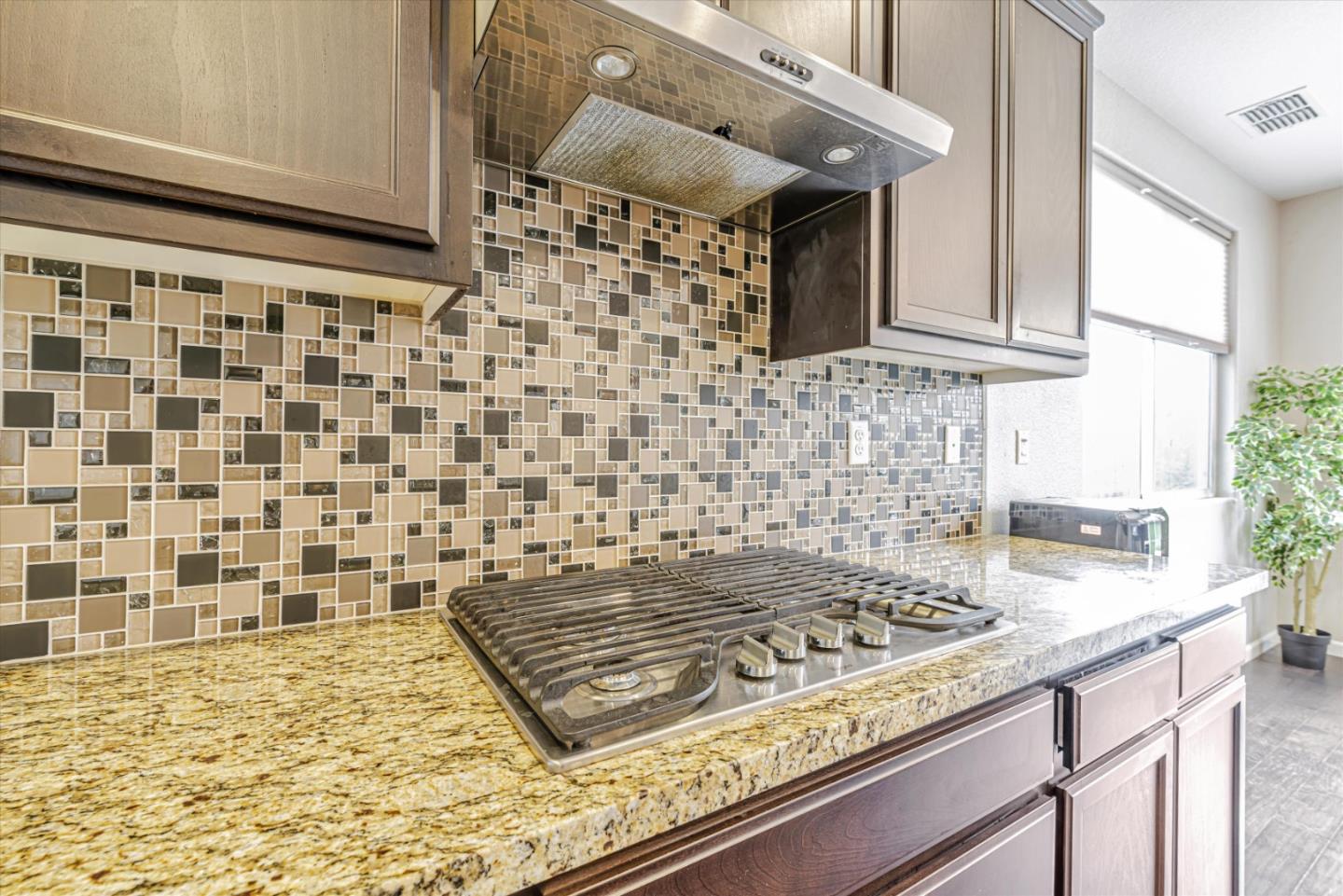 Detail Gallery Image 16 of 58 For 4545 Half Dome St, Antioch,  CA 94531 - 4 Beds | 3 Baths