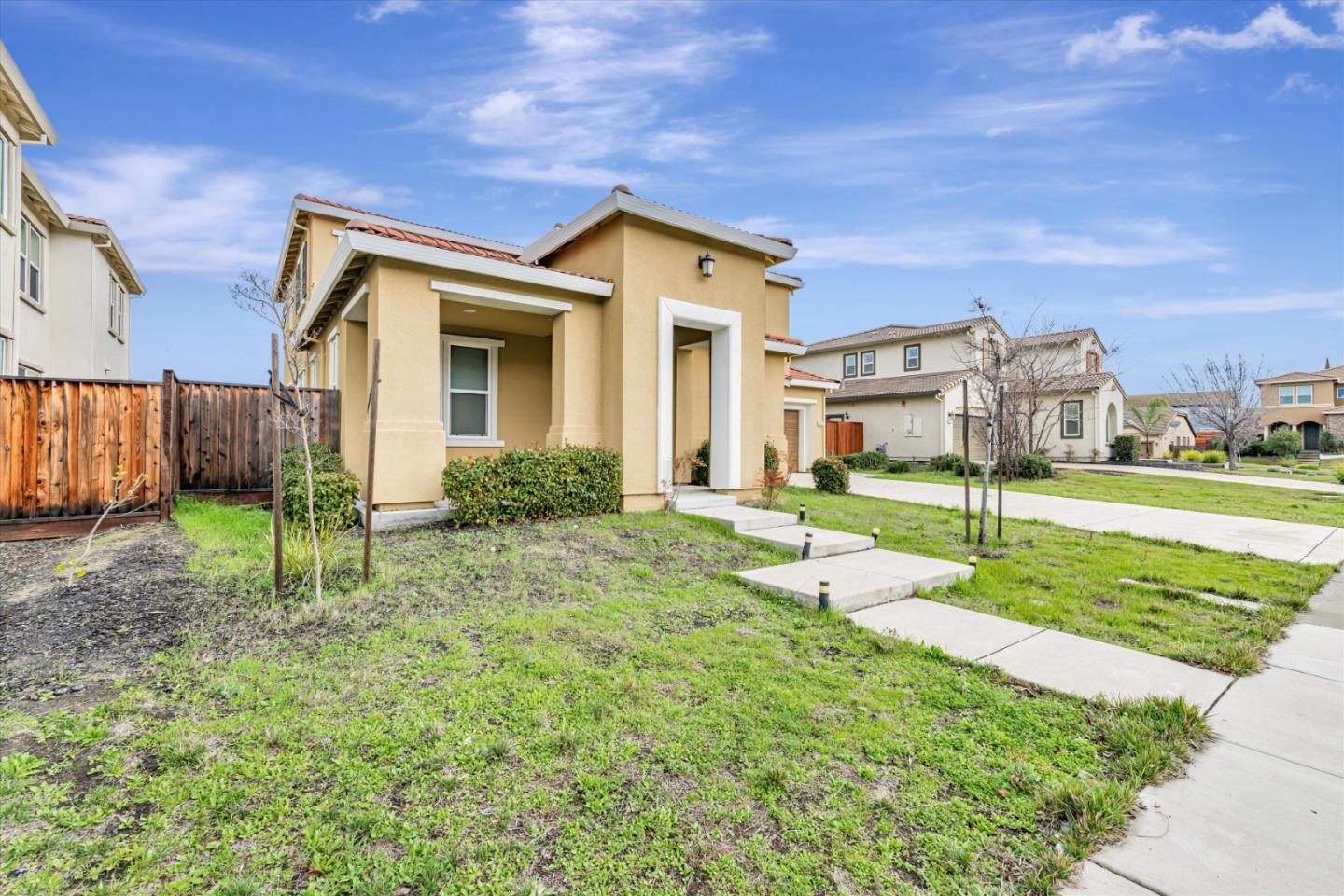 Detail Gallery Image 2 of 58 For 4545 Half Dome St, Antioch,  CA 94531 - 4 Beds | 3 Baths